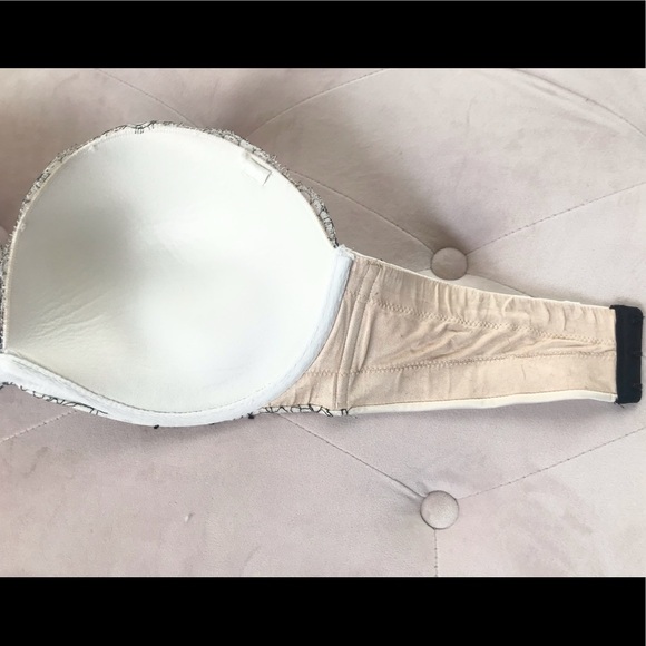 VICTORIA’S SECRET 36D - Picture 4 of 8